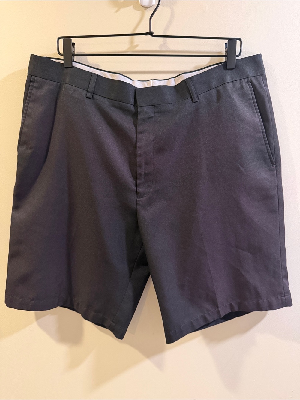 Louis Raphael Golf Black Flat-Front Men's Shorts